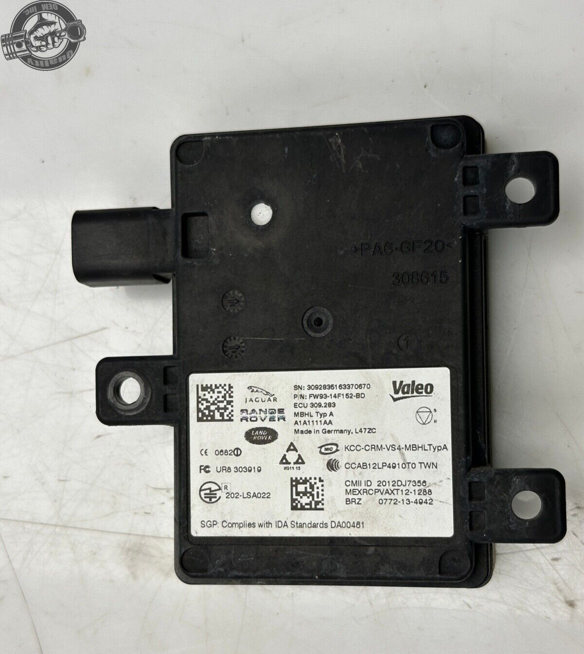 2017-2020 JAGUAR F-PACE  REAR LEFT / RIGHT BLIND SPOT SENSOR CONTROL MODULE OEM