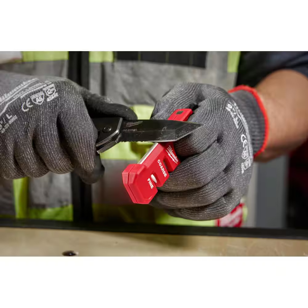 Compact Jobsite Handheld Knife Sharpener