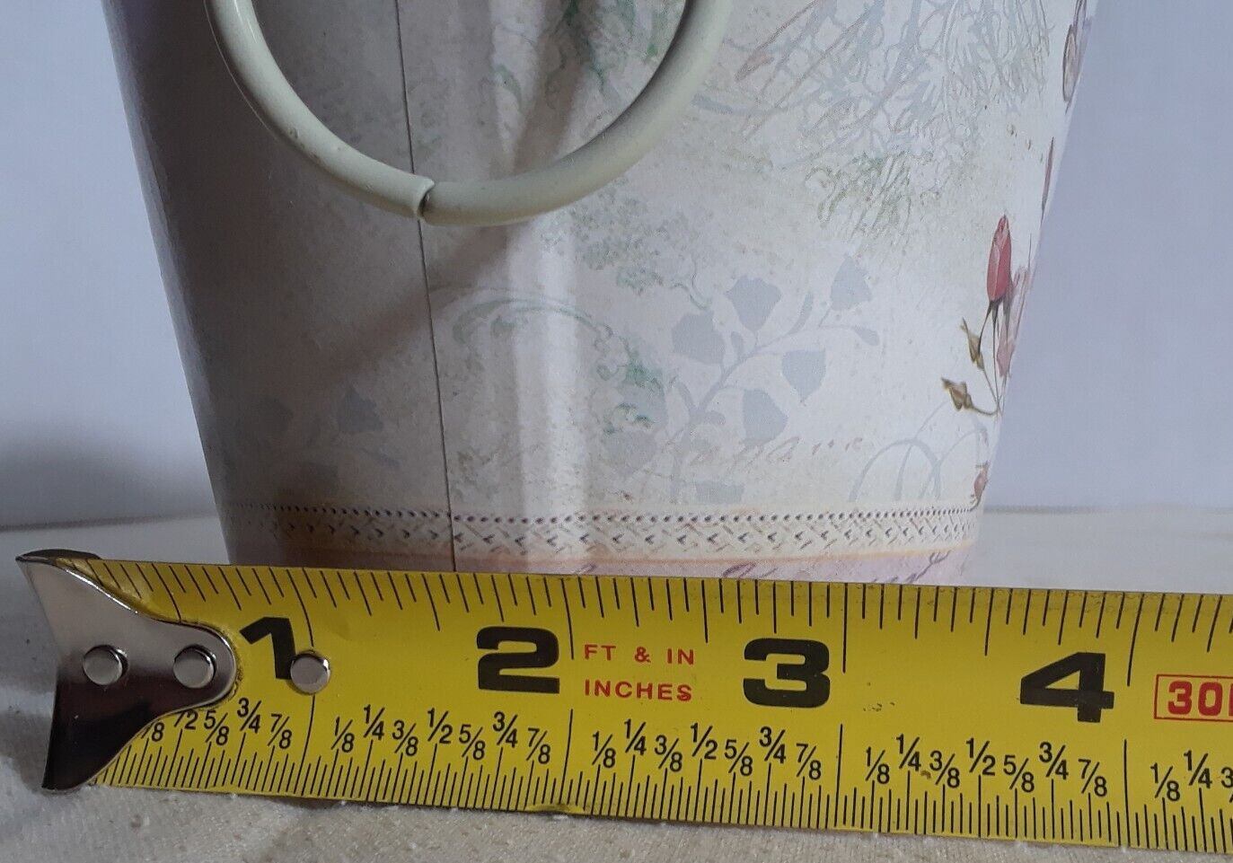 Vintage Tin Porte de Jardin Side Handles Shabby Chic Basket 4.25 in Tall