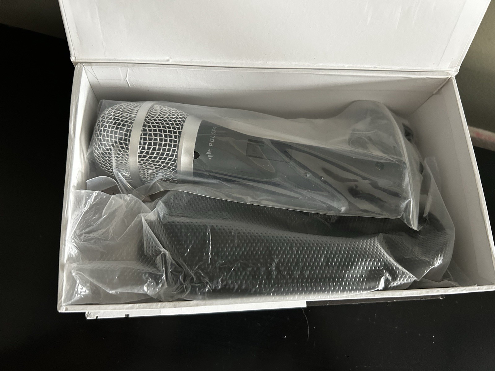 Polsen M-85 Dynamic Microphone Cardioid XLR Solid Metal On/Off Switch
