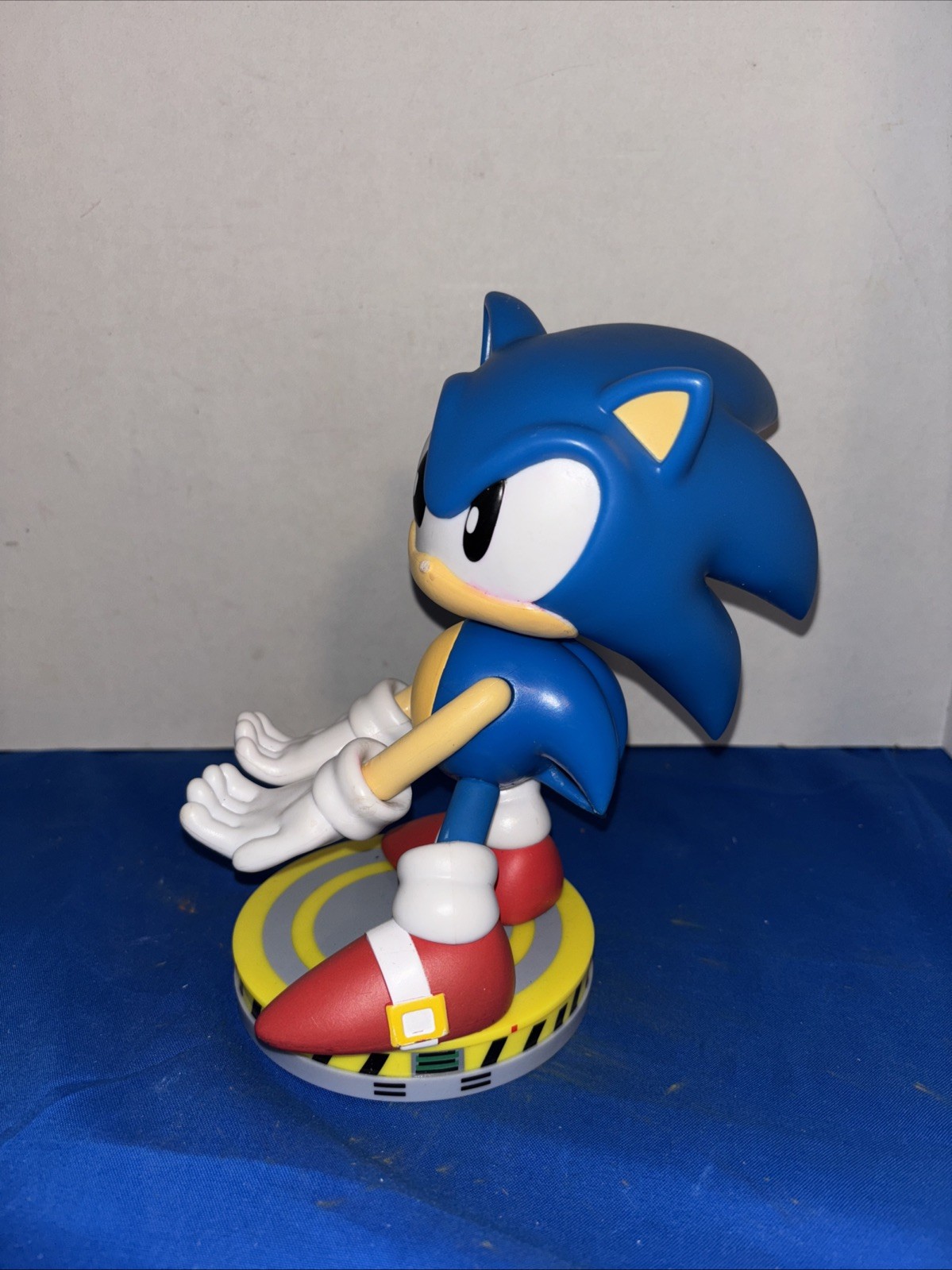 Cable Guys Sonic the Hedgehog Phone Stand & Controller Holder