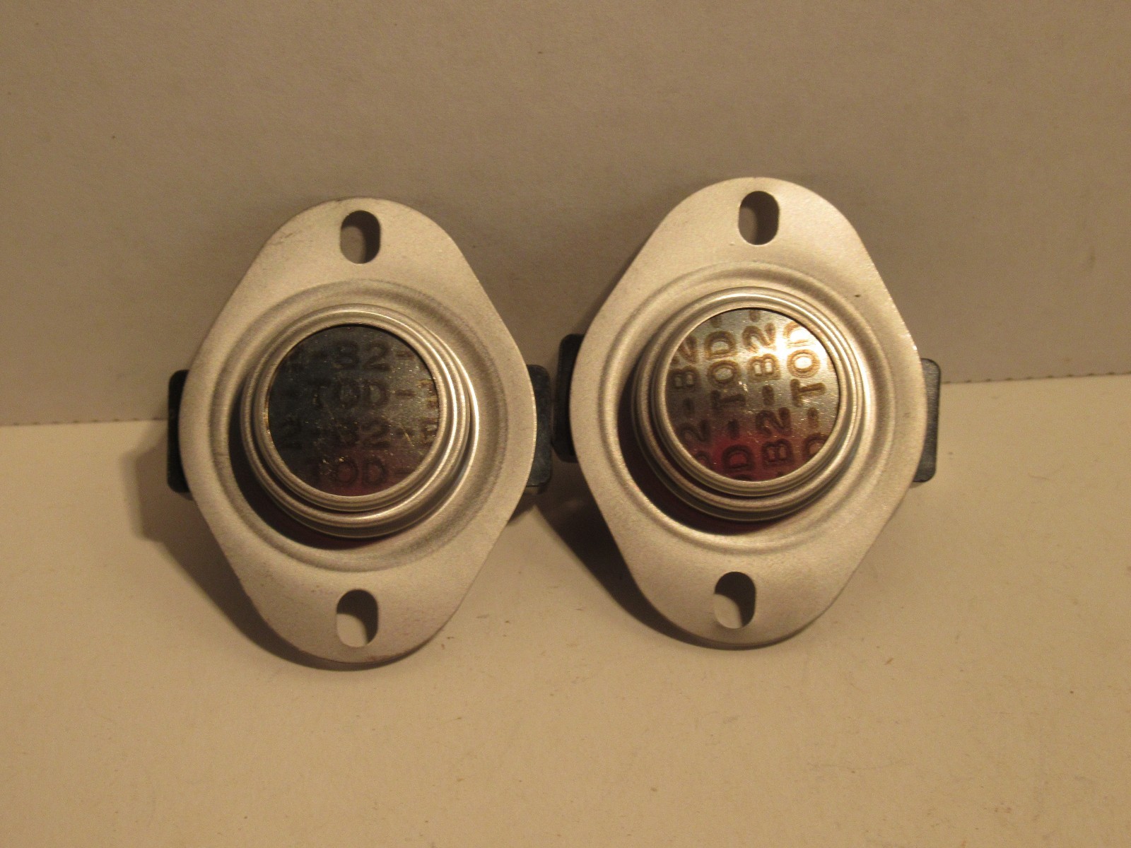 (LOT OF 2) NO NAME 20486 L140-20F L14020F 60T11 TERMINAL SWITCH NEW