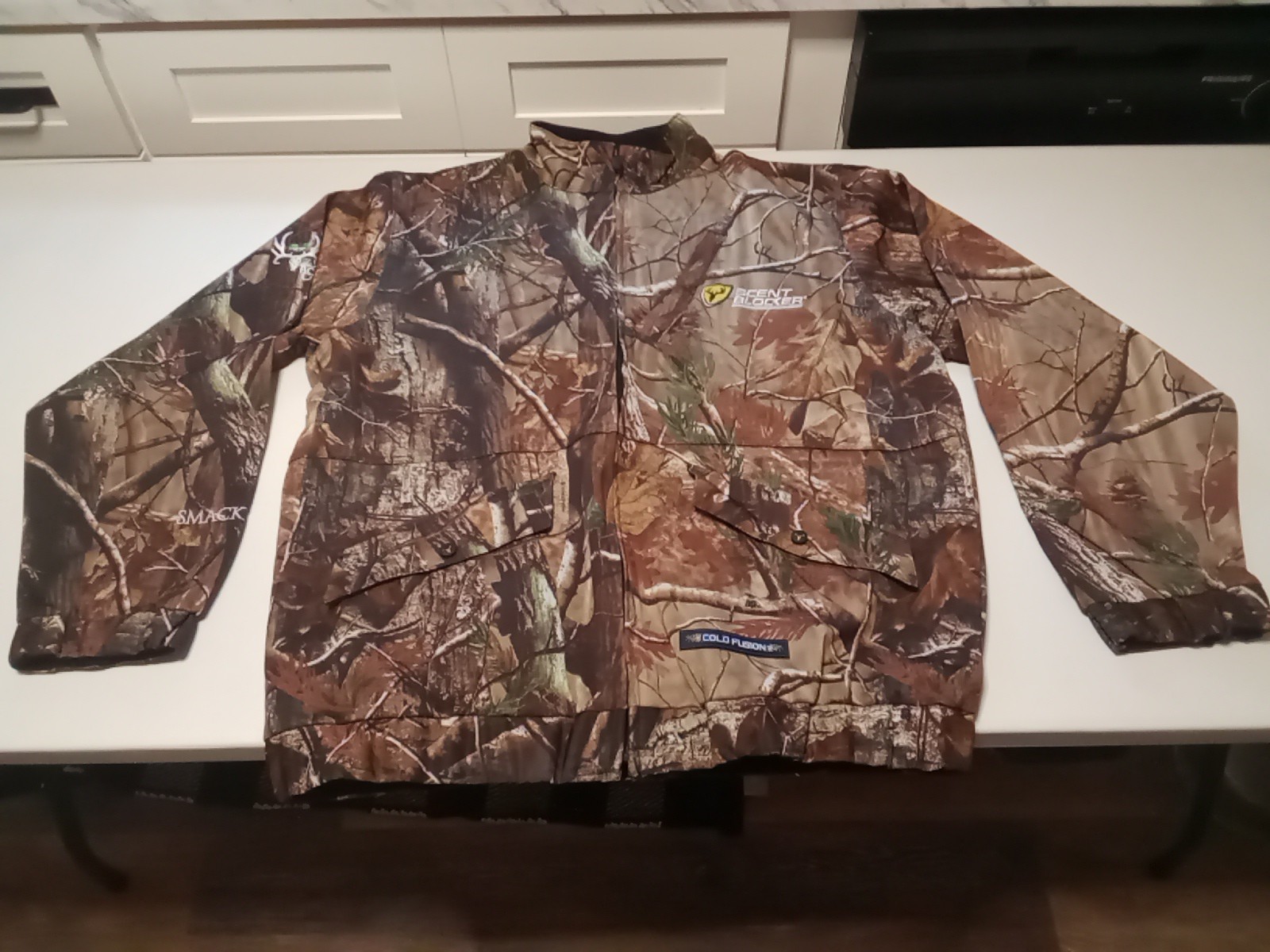 Scent Blocker Cold Fusion Bone Collector Smackdown Realtree Hunting Camo Jacket
