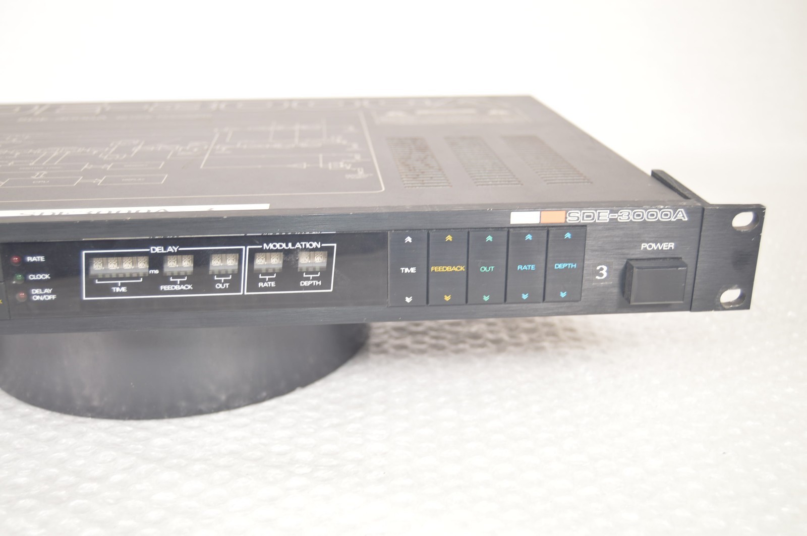 Roland SDE-3000A Digital Delay Echo Effect Processor Tested Excellent