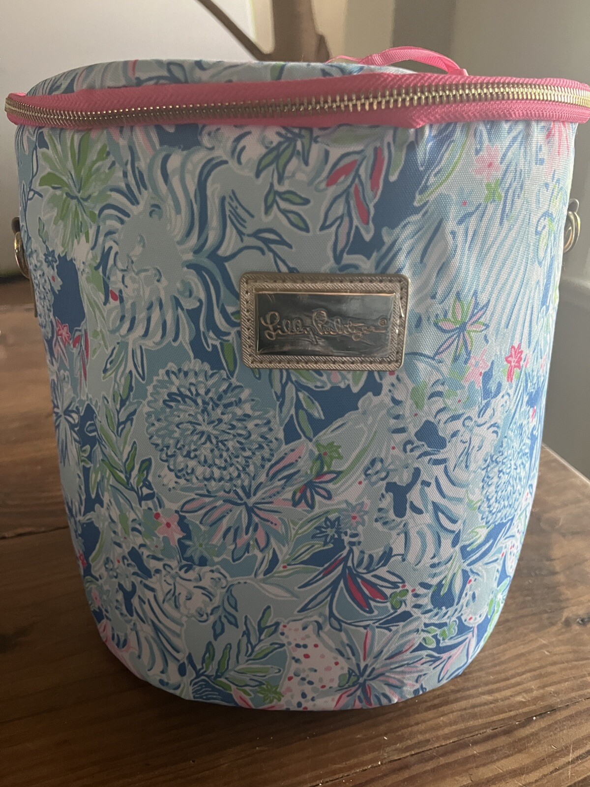 New Lilly Pulitzer Insulated Soft Beach Cooler with Removable Strap Blue Pink