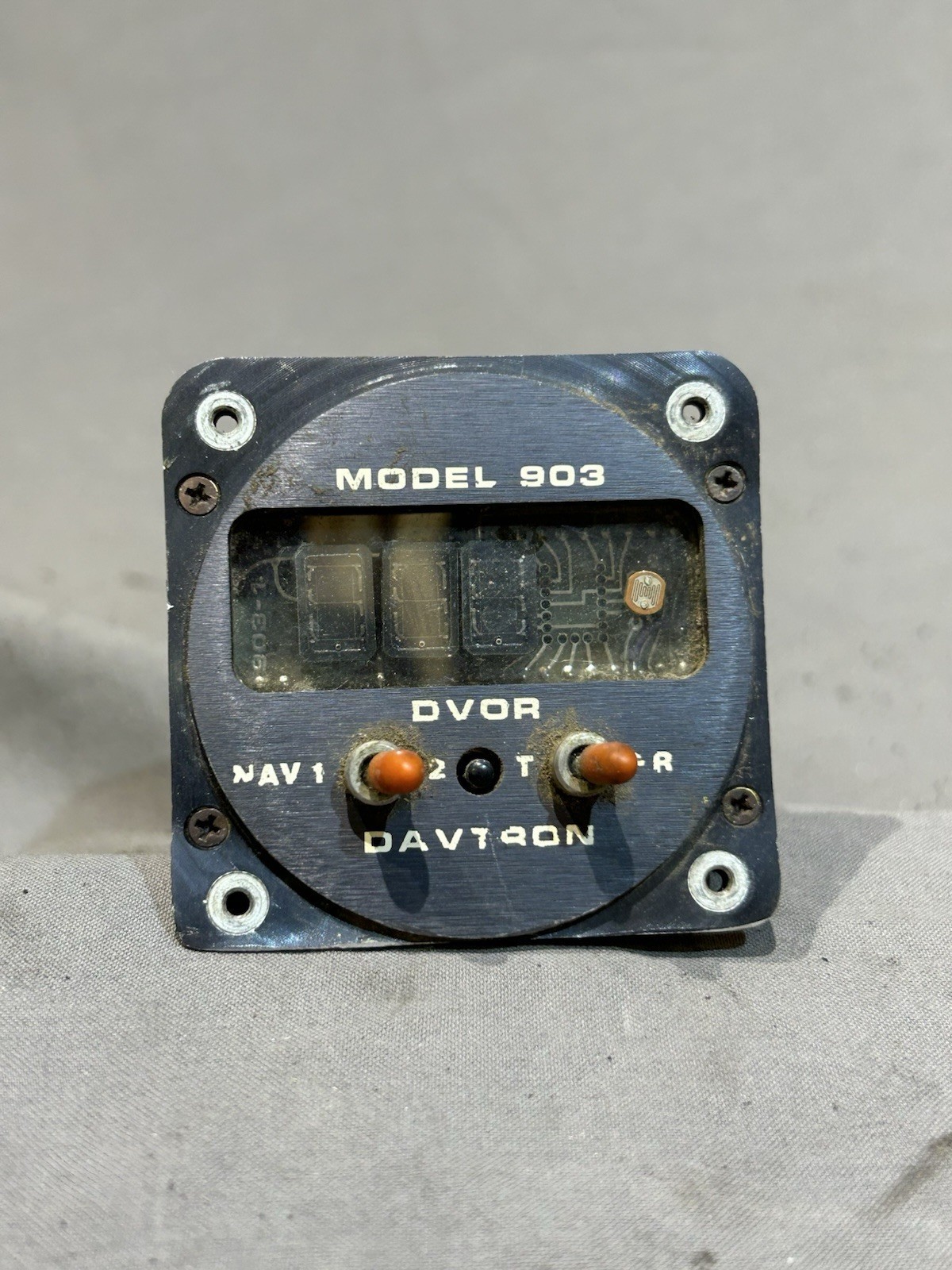 Davtron Model 903 Digital VOR Localizer and Station Ident. Tested Working