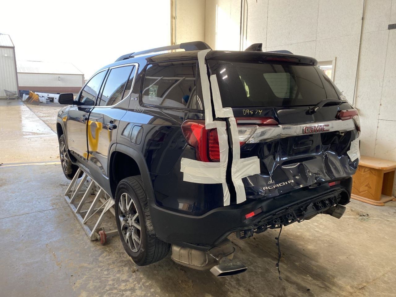 Air Shutter Fits 22-23 ACADIA 1057844