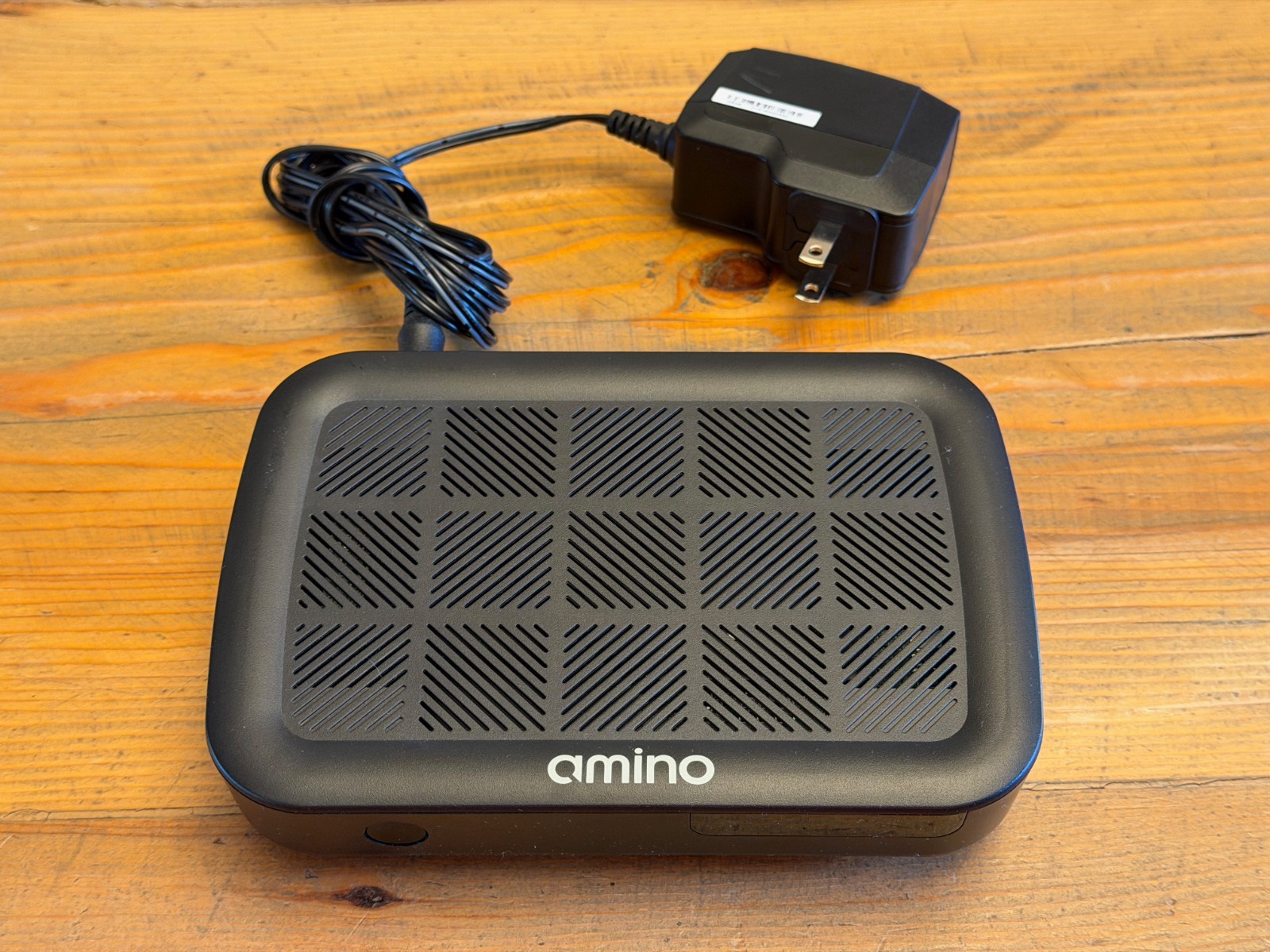 Amino Kamai 7XM 95-880300-65 4K HDMI UHD Set Top Box with 12V 2A Power Supply