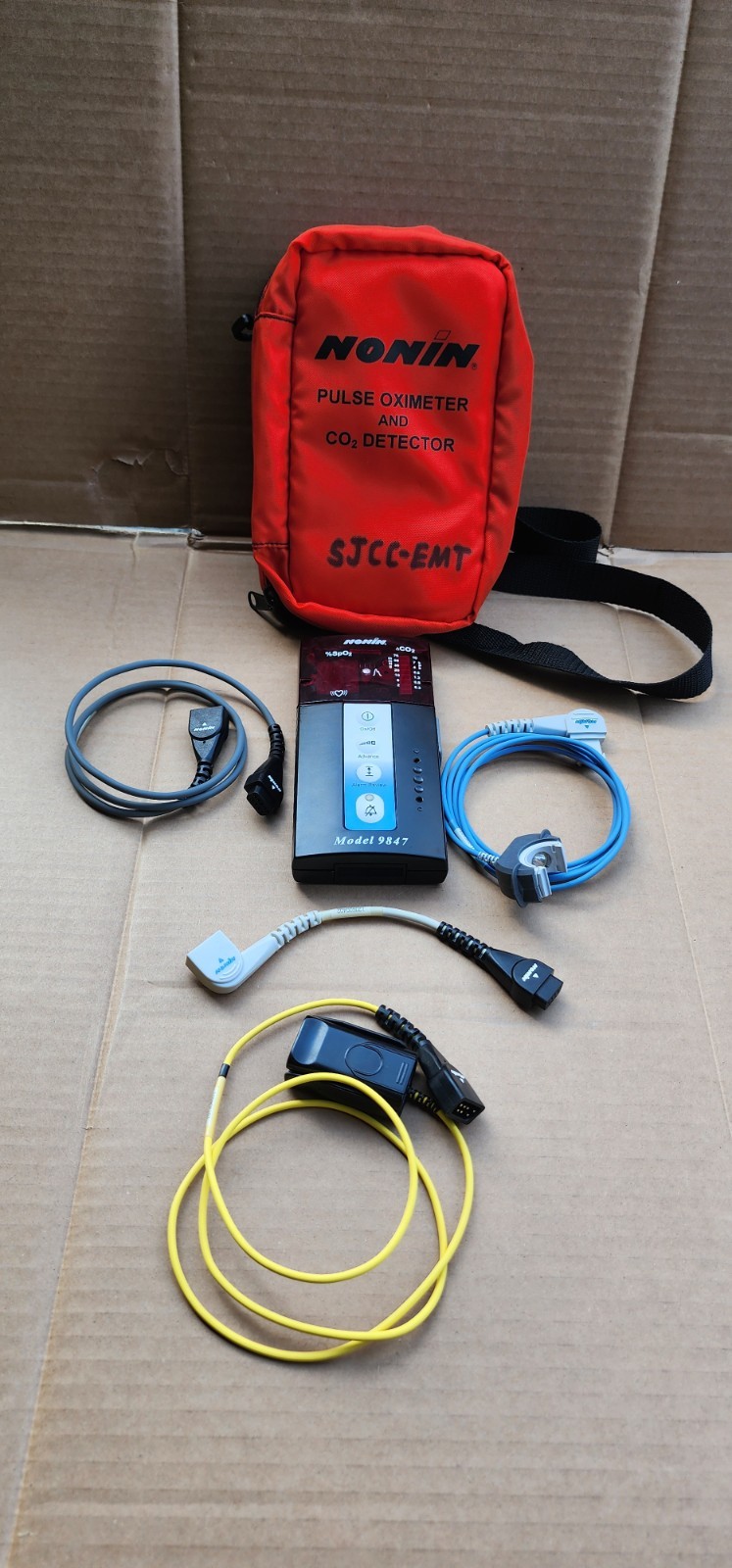 NONIN 9847 CARBON DIOXIDE DETECTOR MEMORY ALARMS HAND HELD PULSE OXIMETER