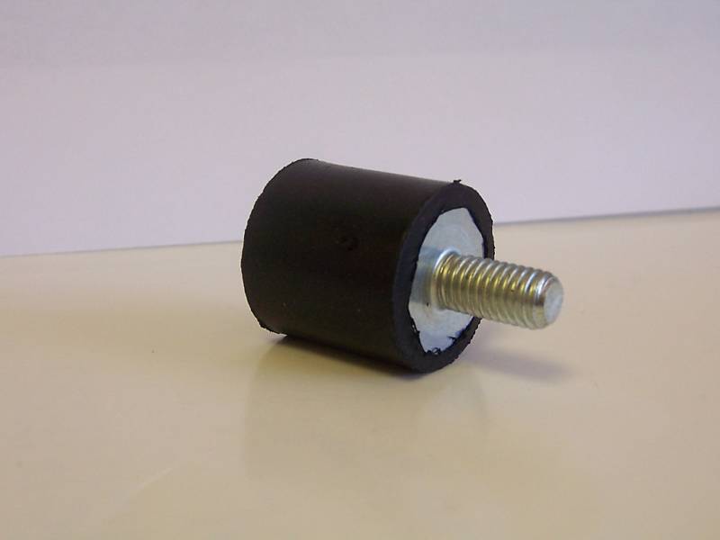 MALE / FEMALE M8 ISOLATOR RUBBER MOUNT 1" DIAMETER x 1" THICK WITH 16mm STUD