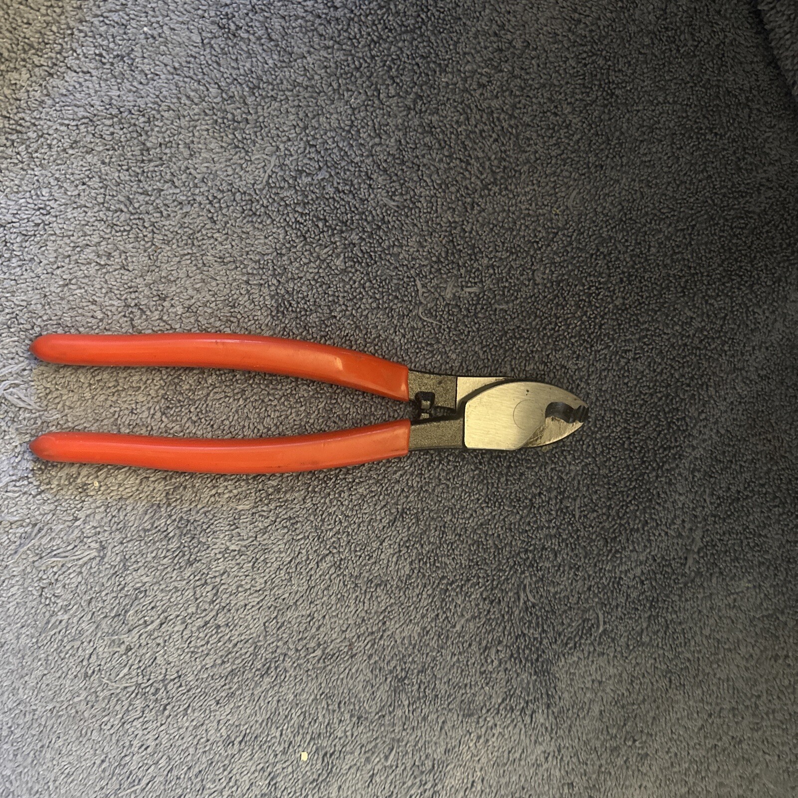 Wiss 0890CSFW Red Steel 10/3 Cable Cutting 3-in-1, 8-3/8” Slightly Nicked ￼