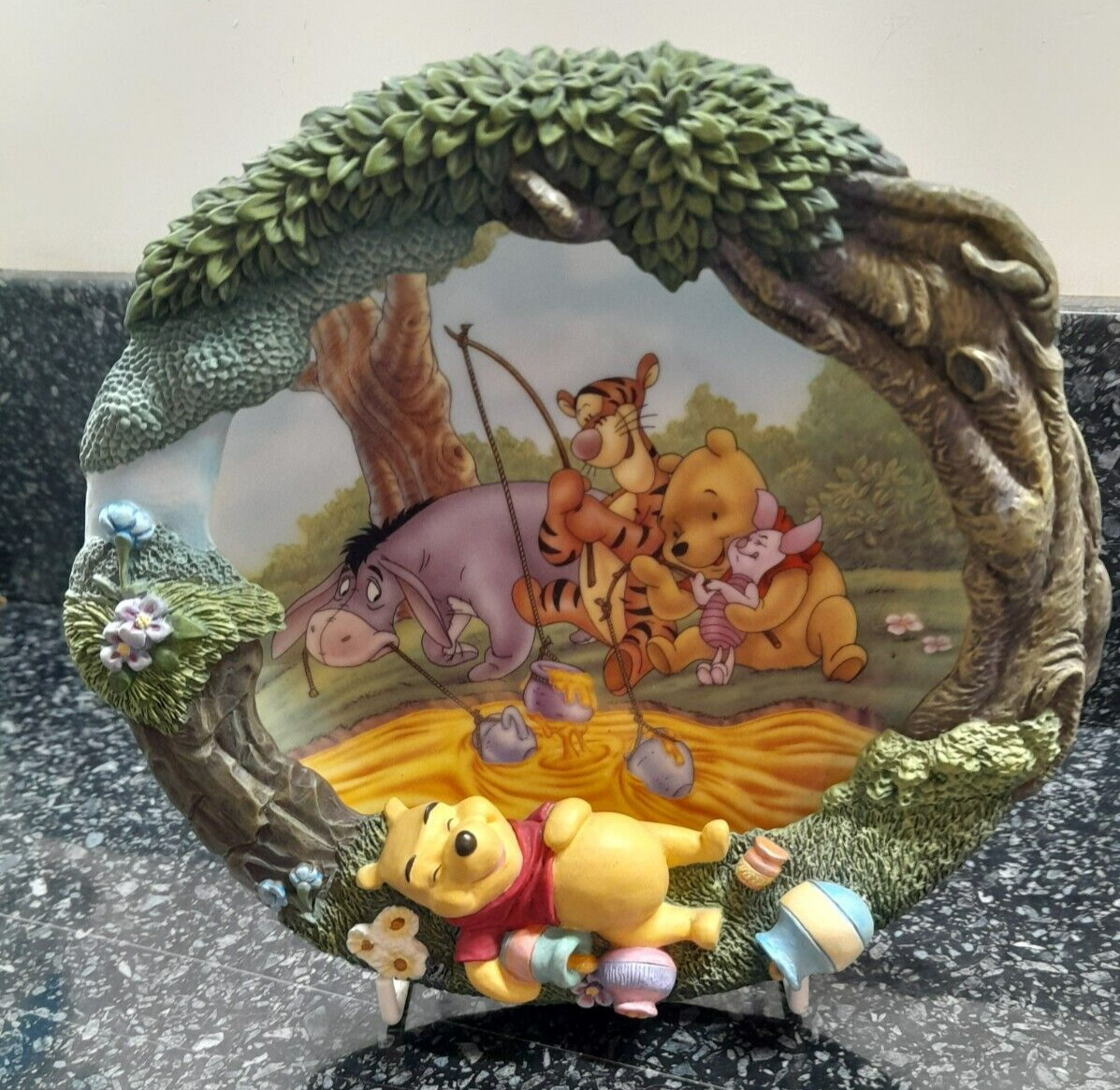 Disney Winnie The Pooh The Sweetest Sort Of Catch Plate Bradford Exchange