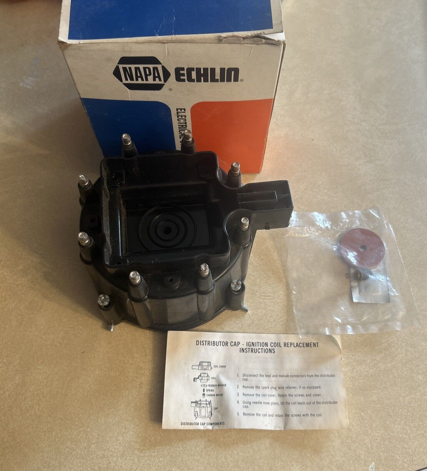 NORS 1974-90 GM V8 Napa Echline RR171 Distributor Cap D336 equivalent