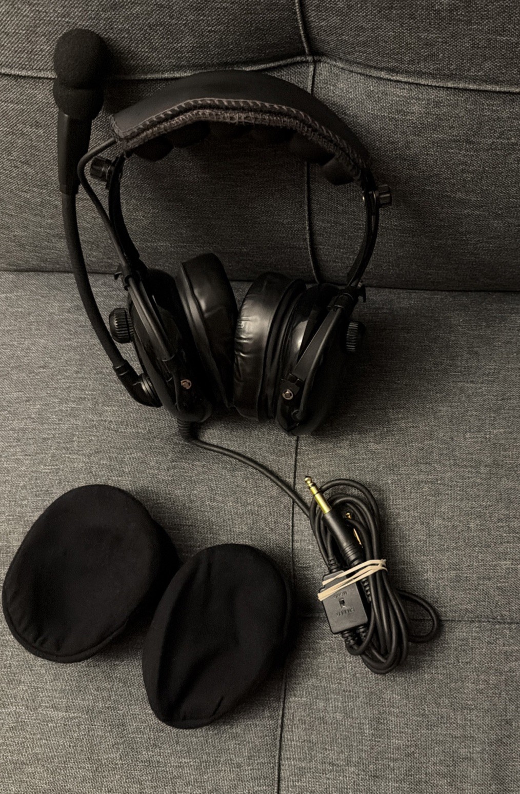 KORE KA-1 Heavy-Duty Aviation Headphones, Dual Plug, Mono/Stereo, Winter Covers