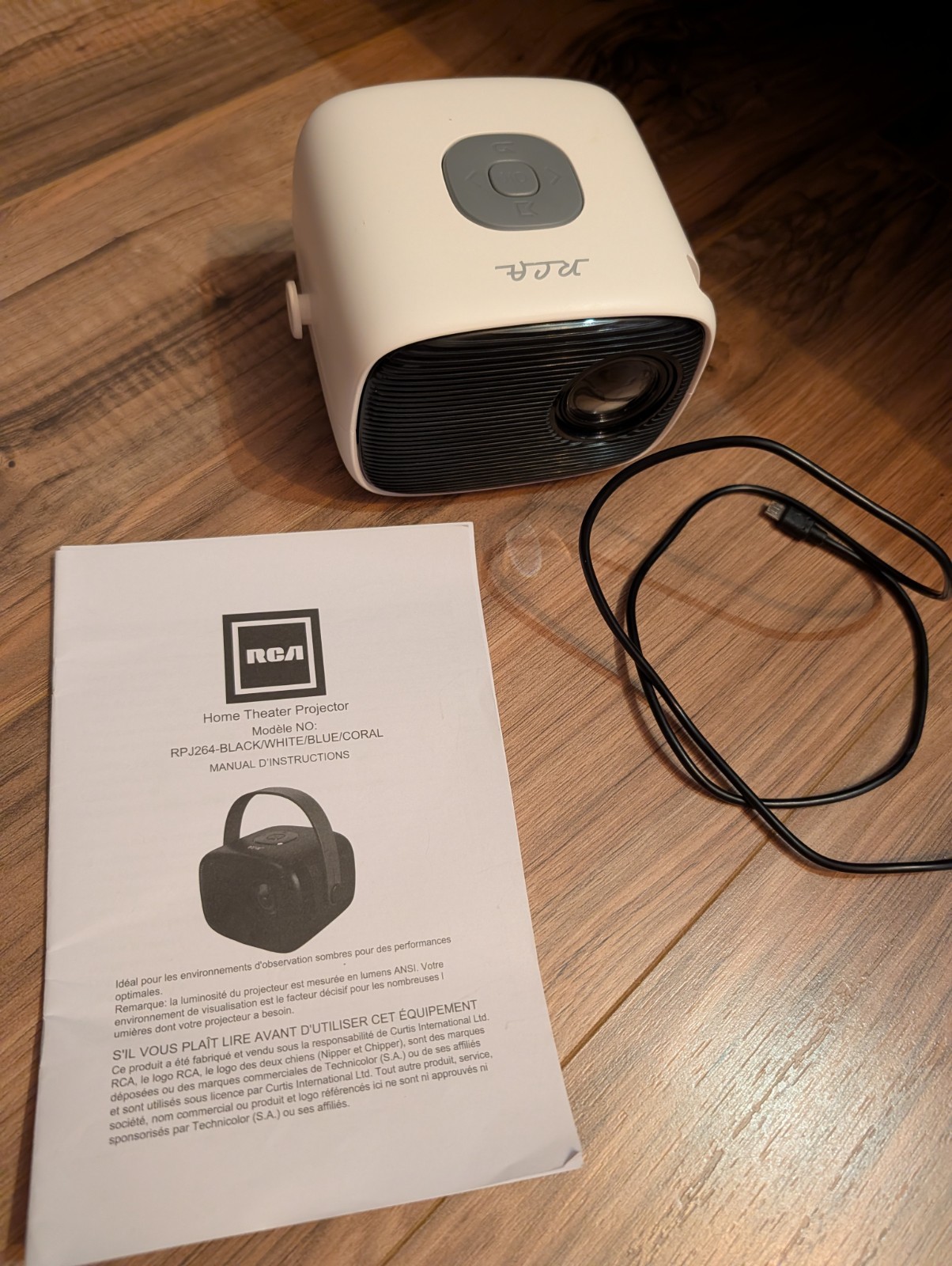 RCA RPJ264 Home Theater Projector USB Connectivity White/Black Open Box