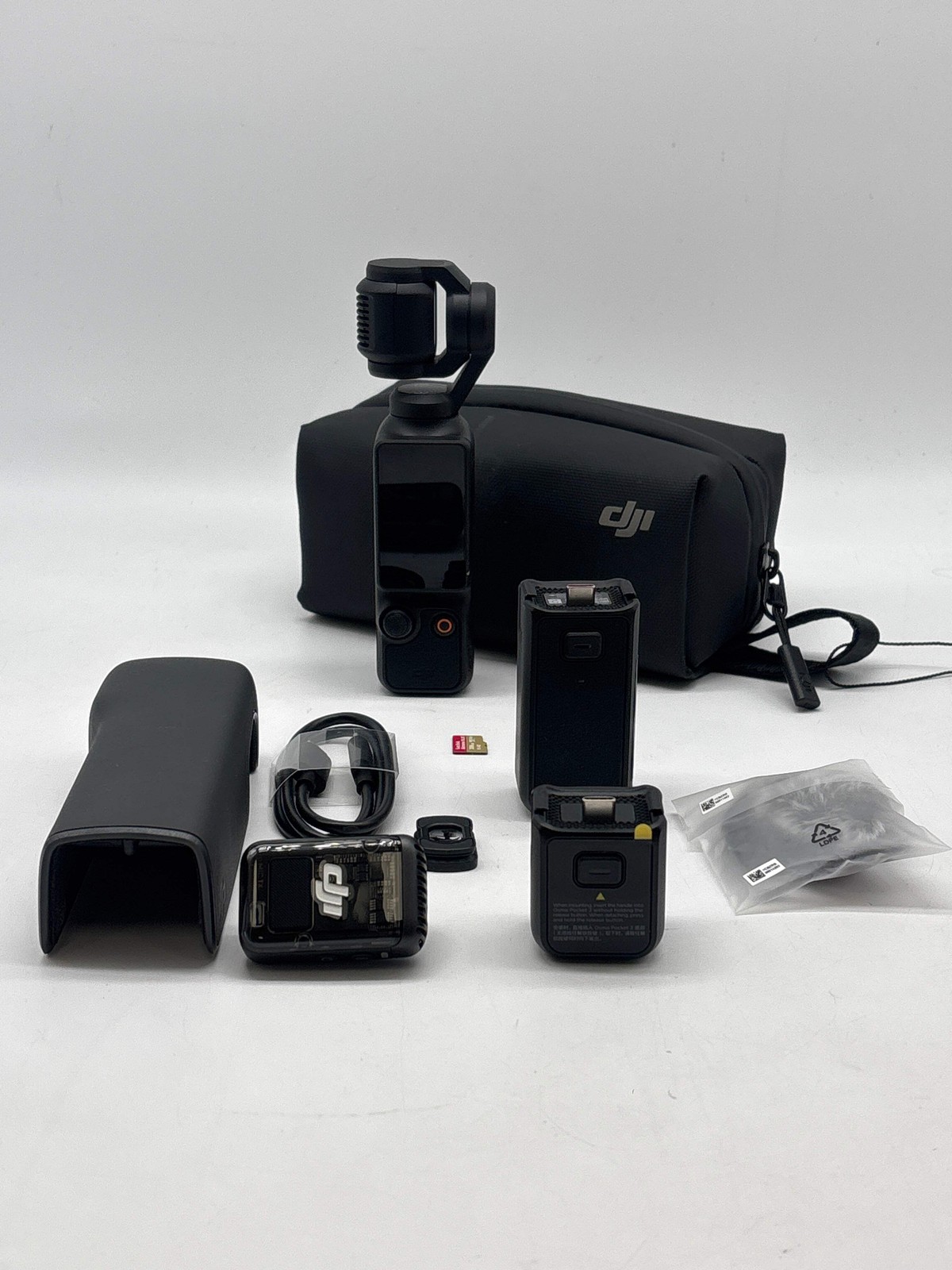 DJI Osmo Pocket 3 5E15 4K 3-Axis Gimbal Camera Bundle