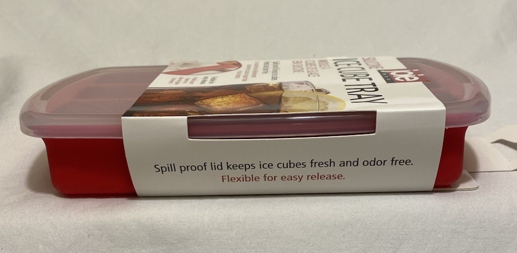 Joie Ice Cube Tray Covered-Stackable No-Spill Removable Lid 15 Cubes RED NEW