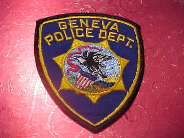 GENEVA ILLINOIS POLICE PATCH SHOULDER SIZE USED NOT A BADGE