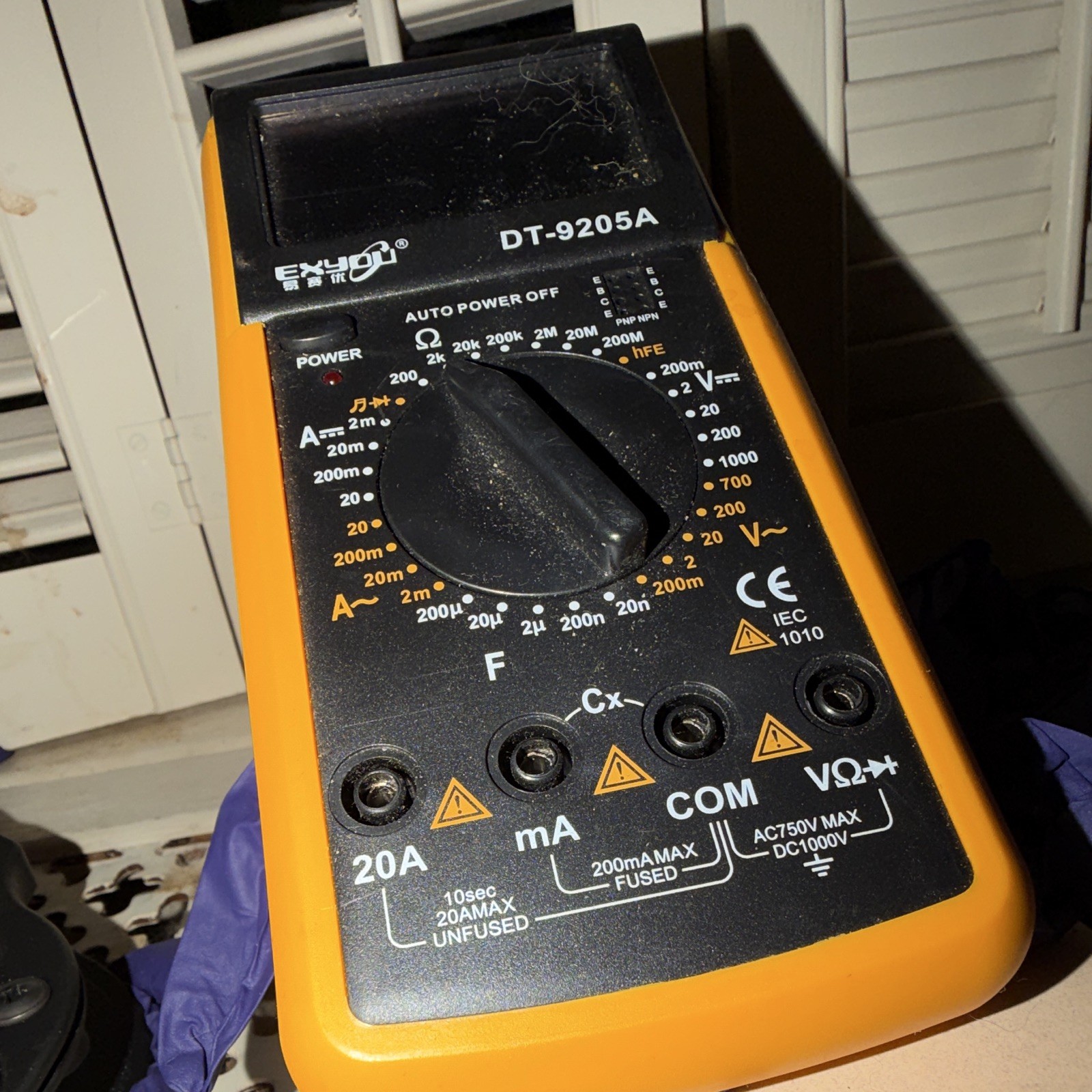 EXYDI DT-9205A Digital Handheld Multimeter 2000 Count Auto Power Off