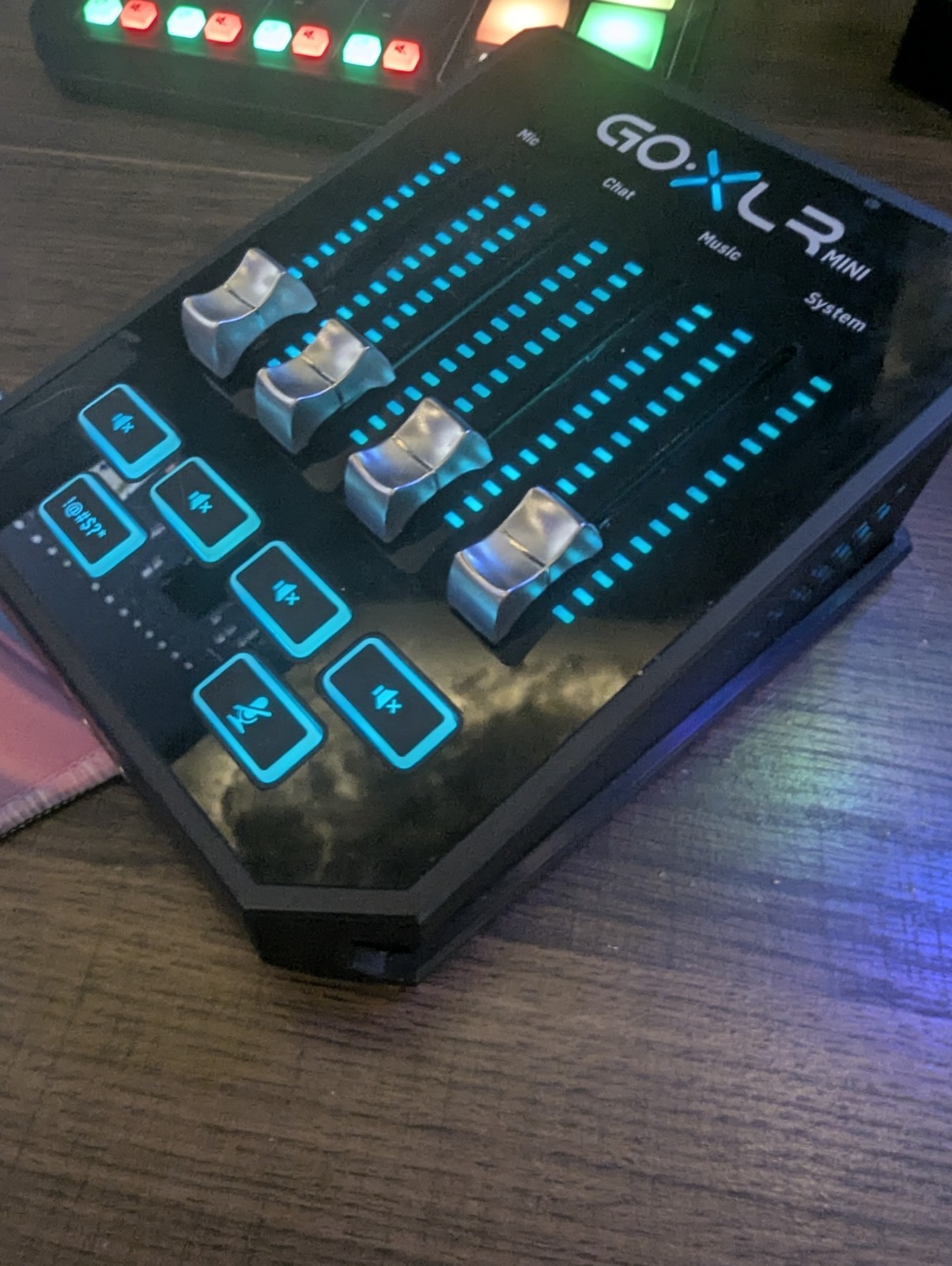 TC-Helicon Go XLR Mini Digital Broadcast Mixer Audio Interface