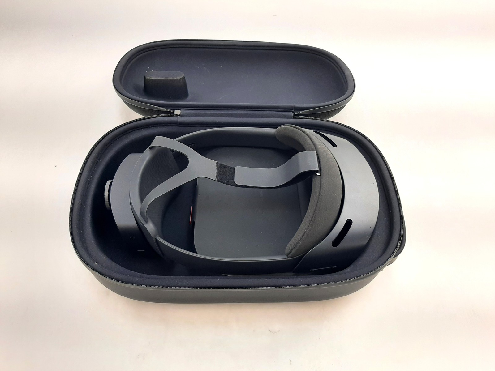 Microsoft HoloLens 2 Mixed Reality Headset, With AC Adapter, C4*16