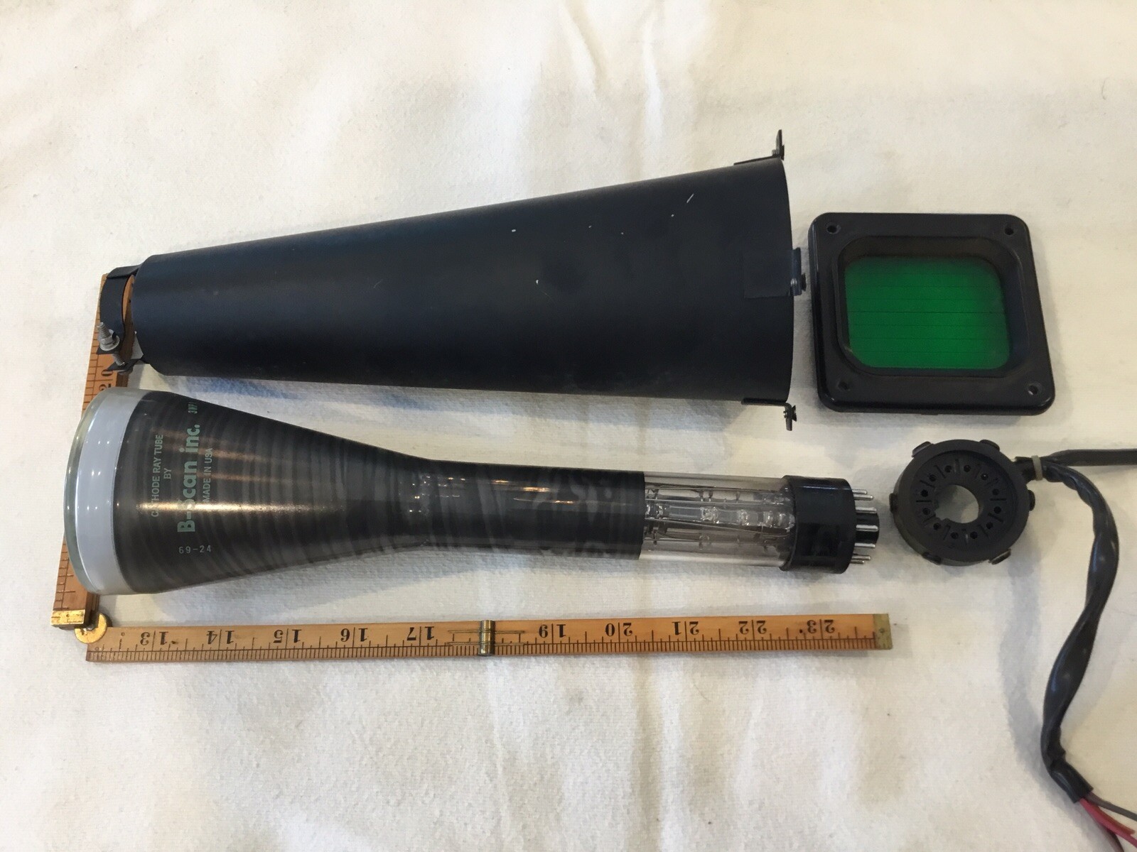 Vintage 1969 3” B-Scan  CRT Scope tube, Pull Radio Spec. Co FM Deviation Tester