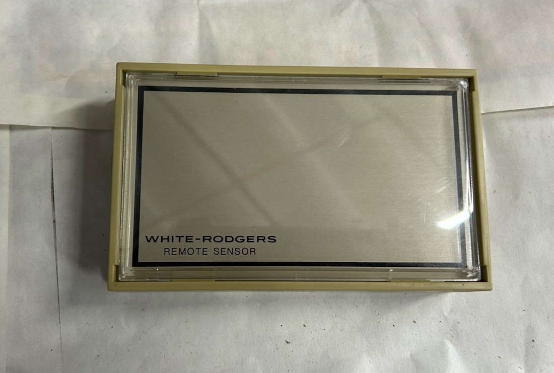 New White Rodgers F145-1049 NOS Remote Sensor F1451049