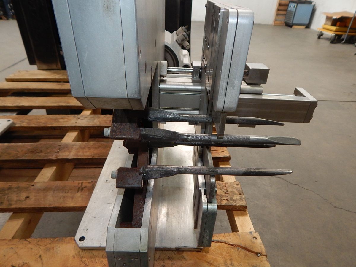 KOMAX EXPANDER D4-100 GROMET EXPANDER M5594