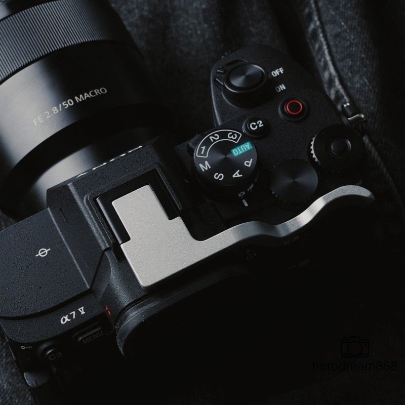 Hot Shoe Thumb Up Grip for Sony A7M5 A7V Camera Support Aluminum Handle Black