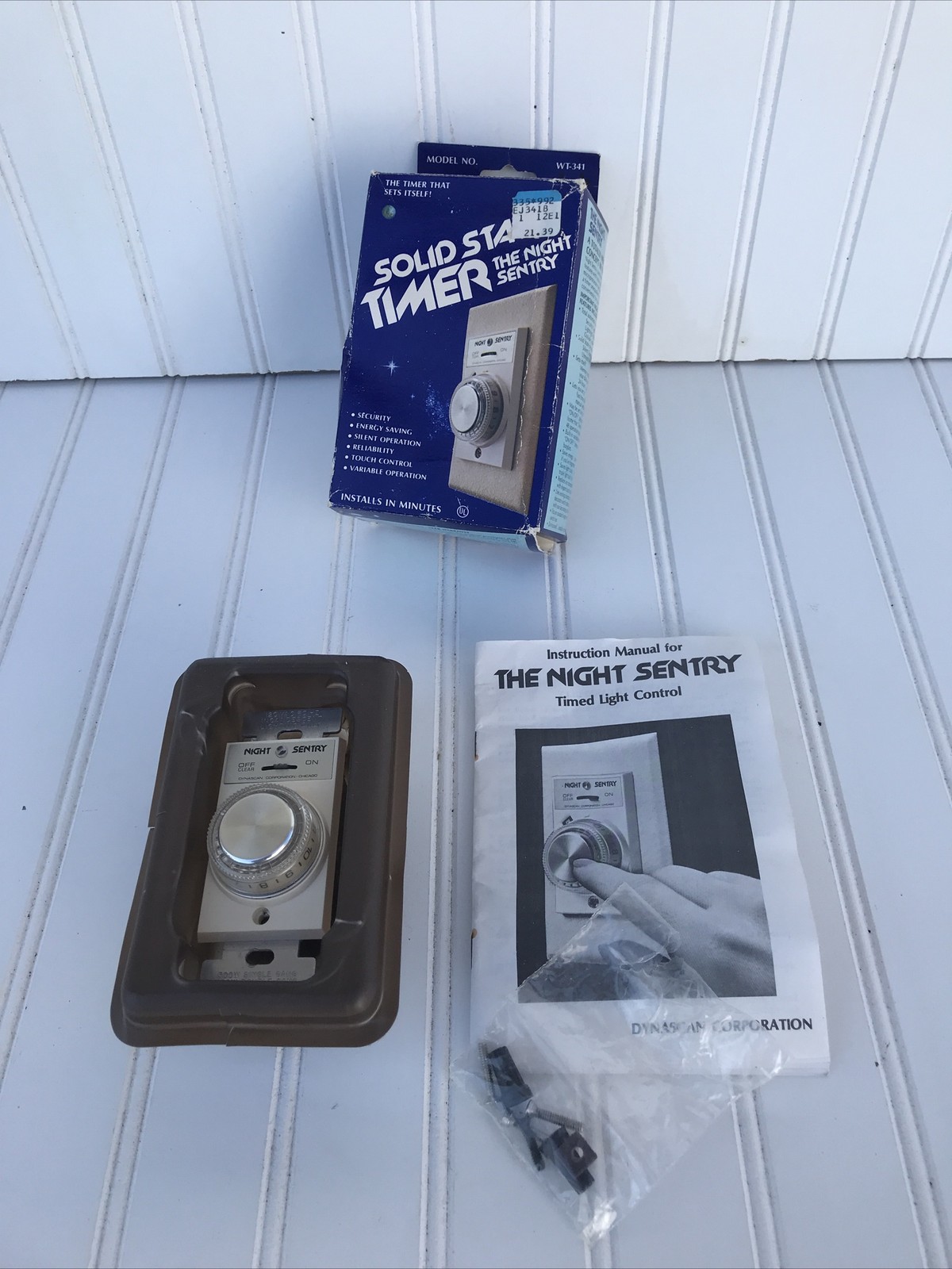Dynascan NIGHT SENTRY Timed Light Control WT-341 - New