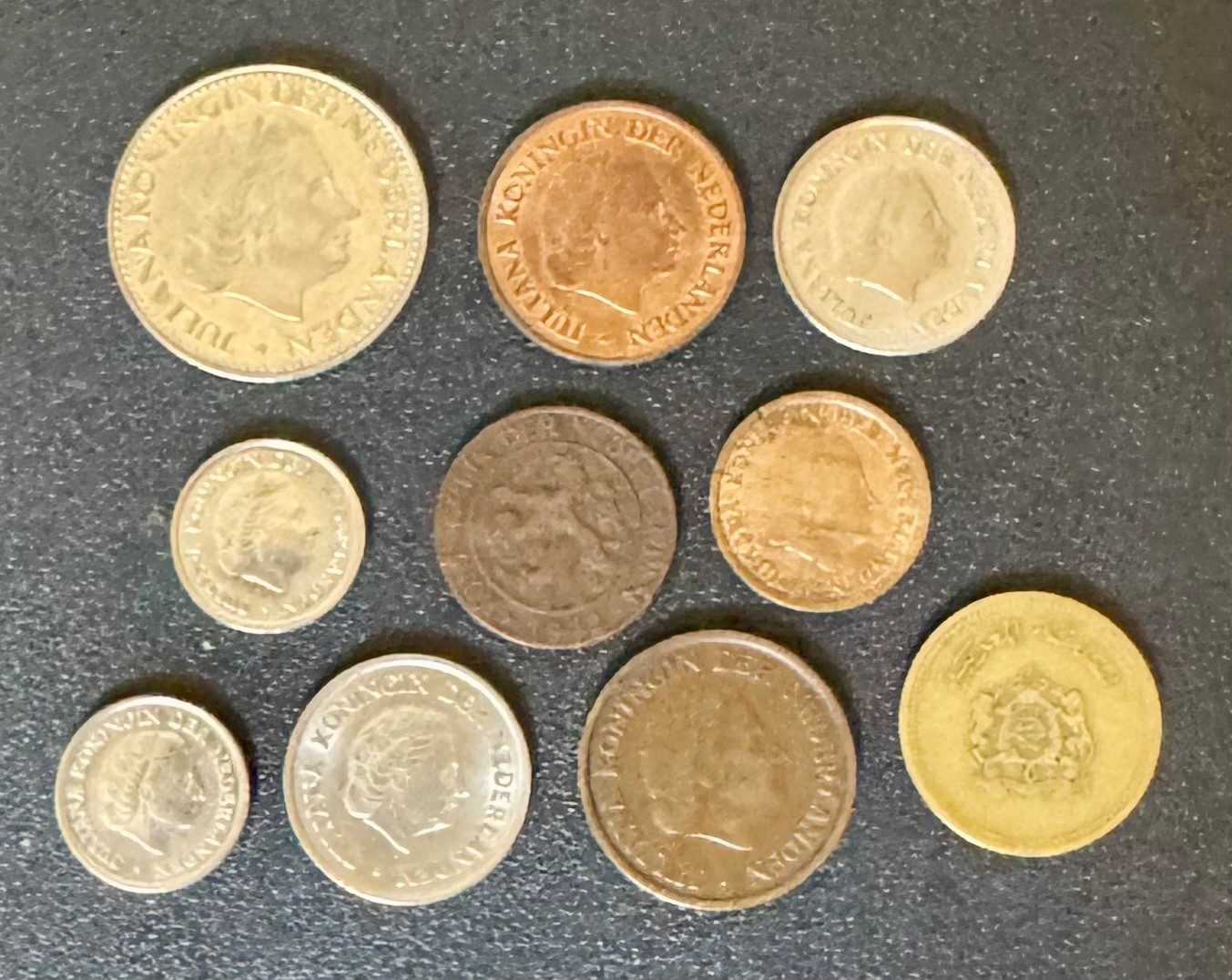 Lot of 10 Dutch coins - Netherlands 1942-1976, 1 Moroccan coin