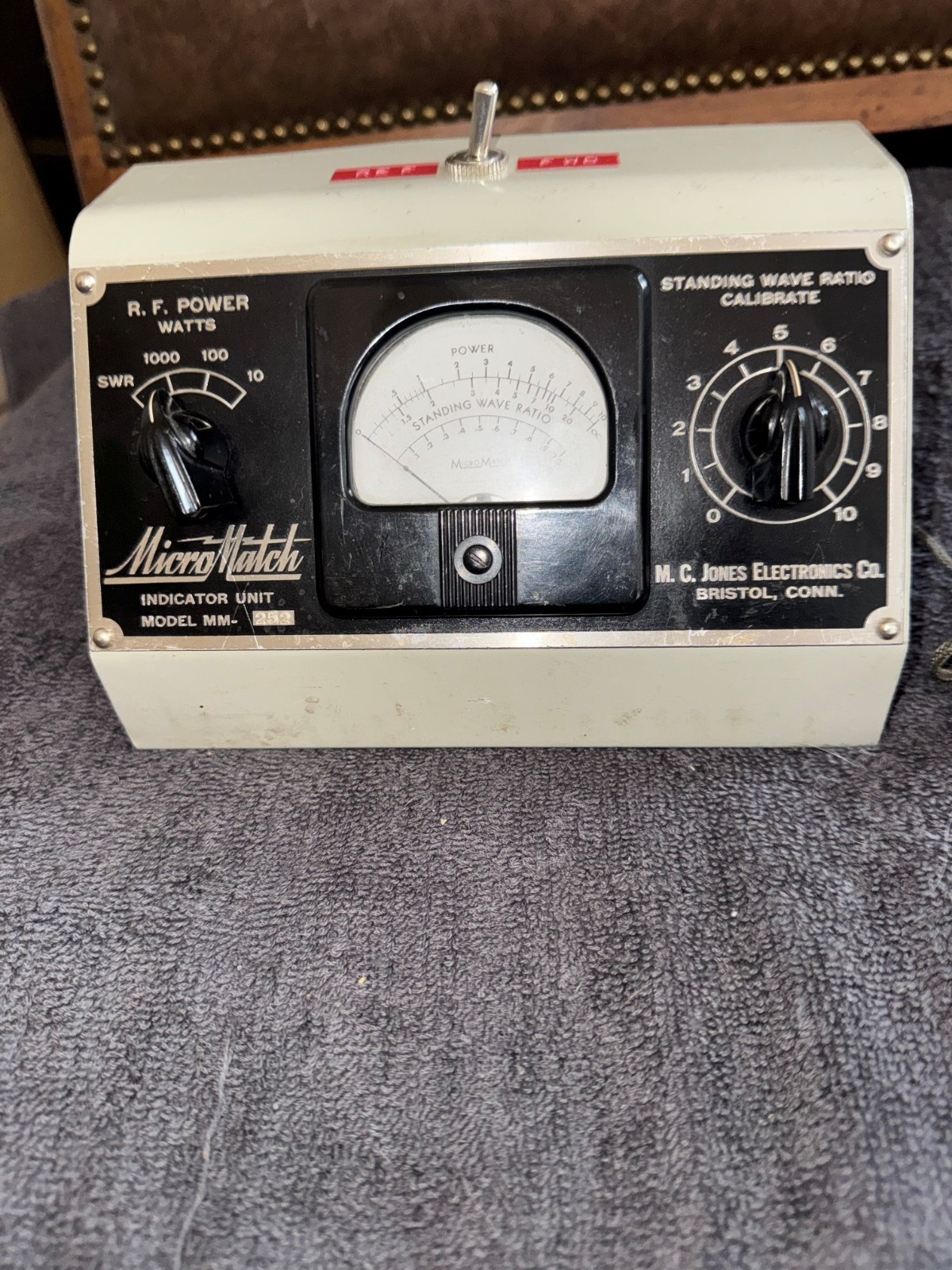 Micro Match Wattmeter 252 RF power VSWR swr MHz ham radio M. C. Jones