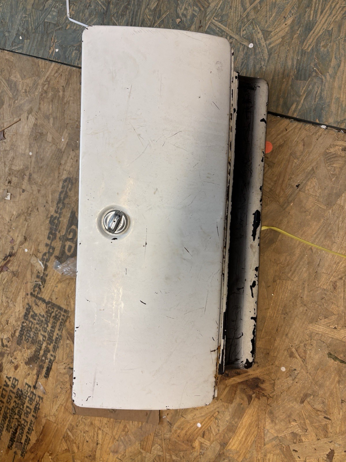 1973-1987 Chevy GMC C10 K10 C60 K5 Blazer Suburban Glove Box Squarebody WHITE