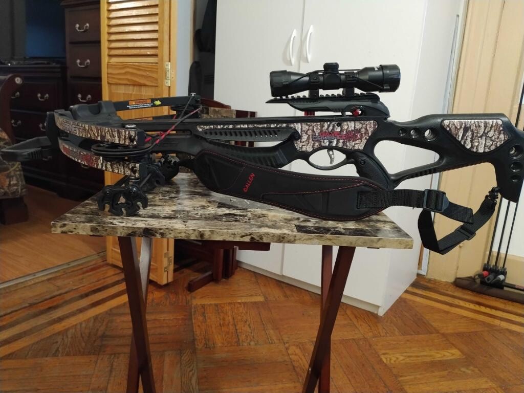 Barnett crossbow game crusher crossbow package includes game crusher crossbow