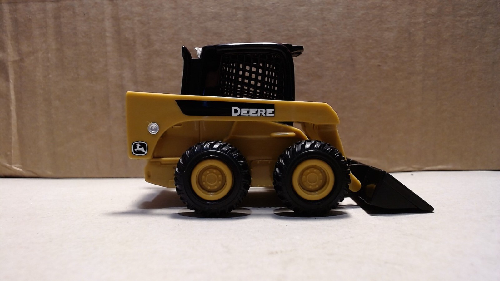 Unbranded John Deere Plastic Skid Steer Loader 4"Long Yellow