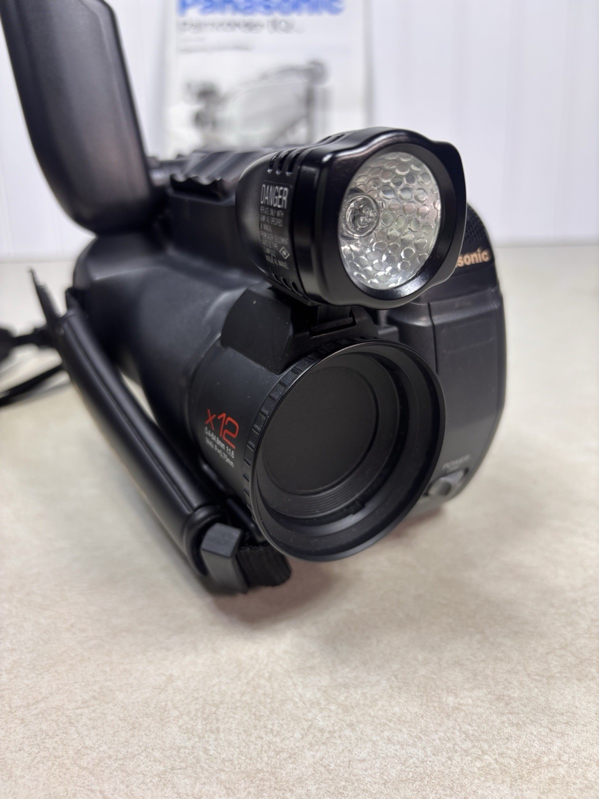 Panasonic Palmcorder IQ Intelligent Camcorder /Instructions NO BATTERY UNTESTED