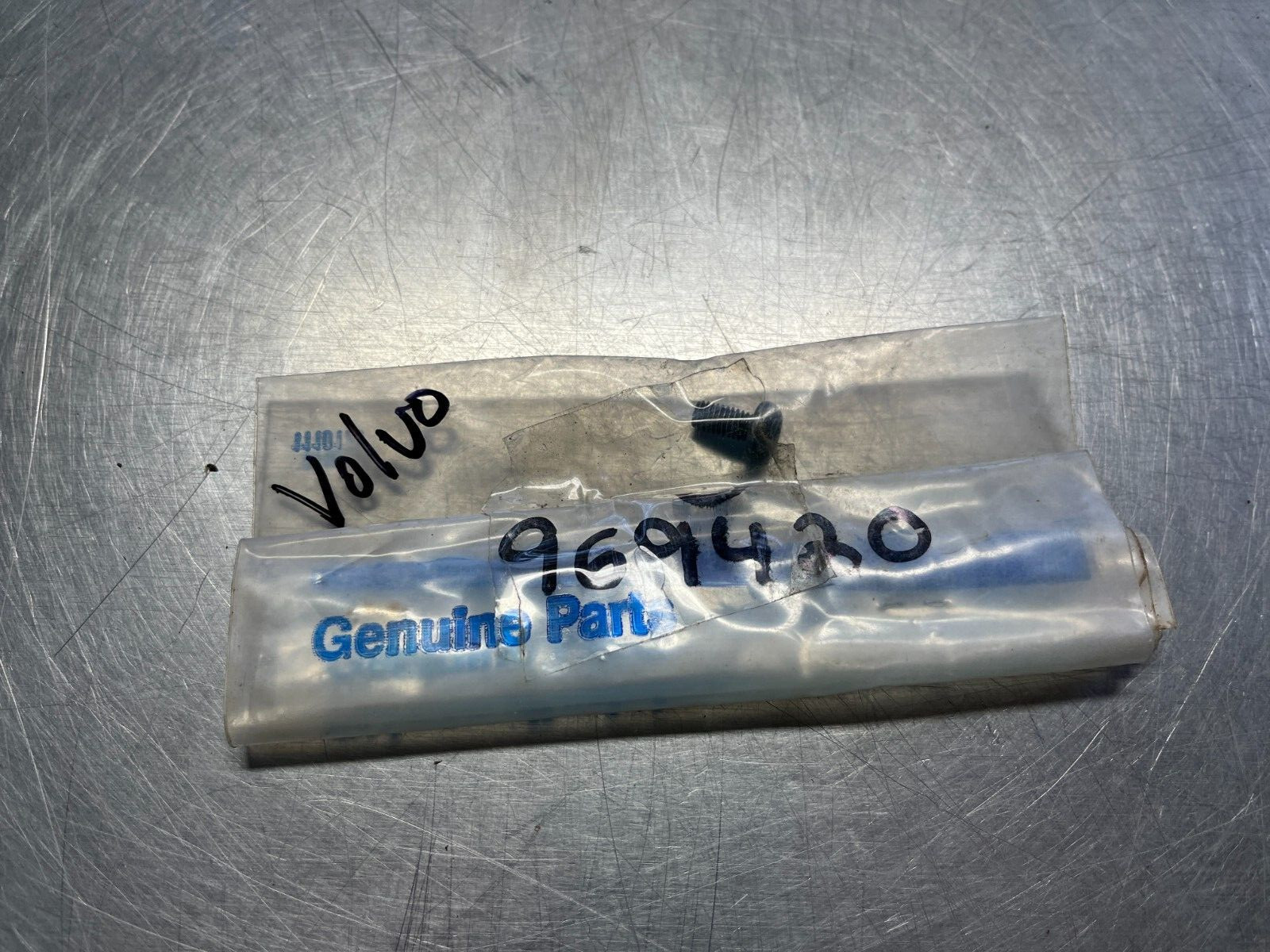 969420  GENUINE  Volvo  SCREW   VOE969420  Ingersoll Rand