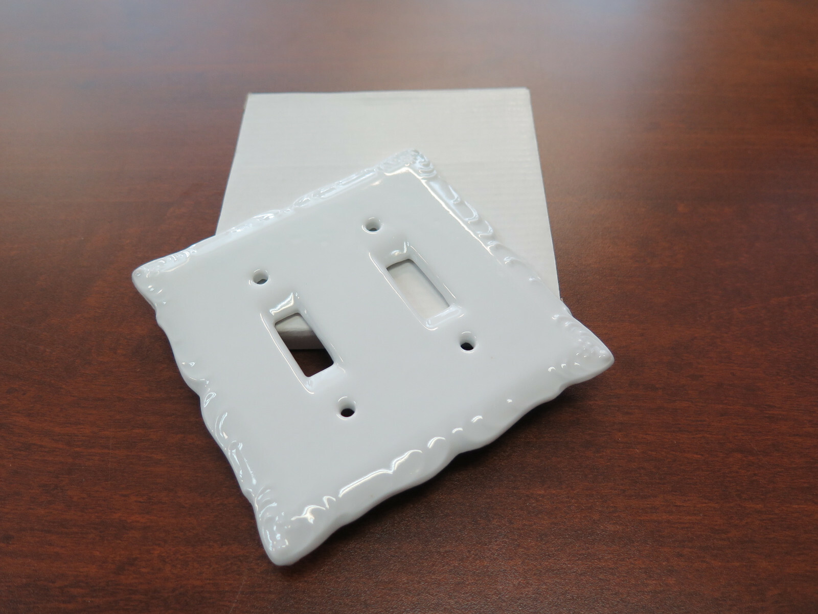 SINGLE WHITE PORCELAIN DOUBLE LIGHT SWITCH WALL PLATE CERAMIC COVER NIB 5x5