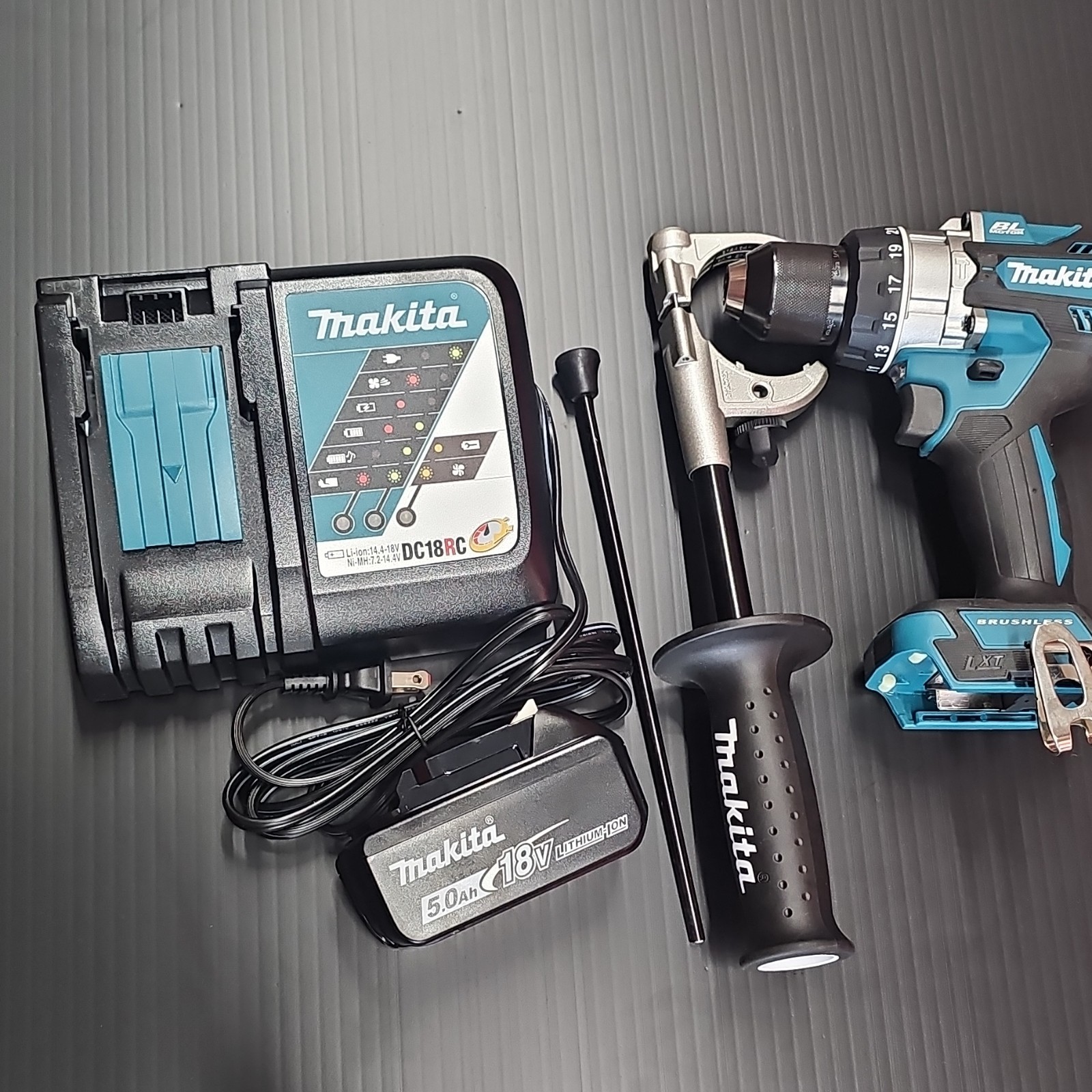 Makita LXT Brushless Hammer Drill 18V Li-Ion Battery DC18RC Charger Tool Bag
