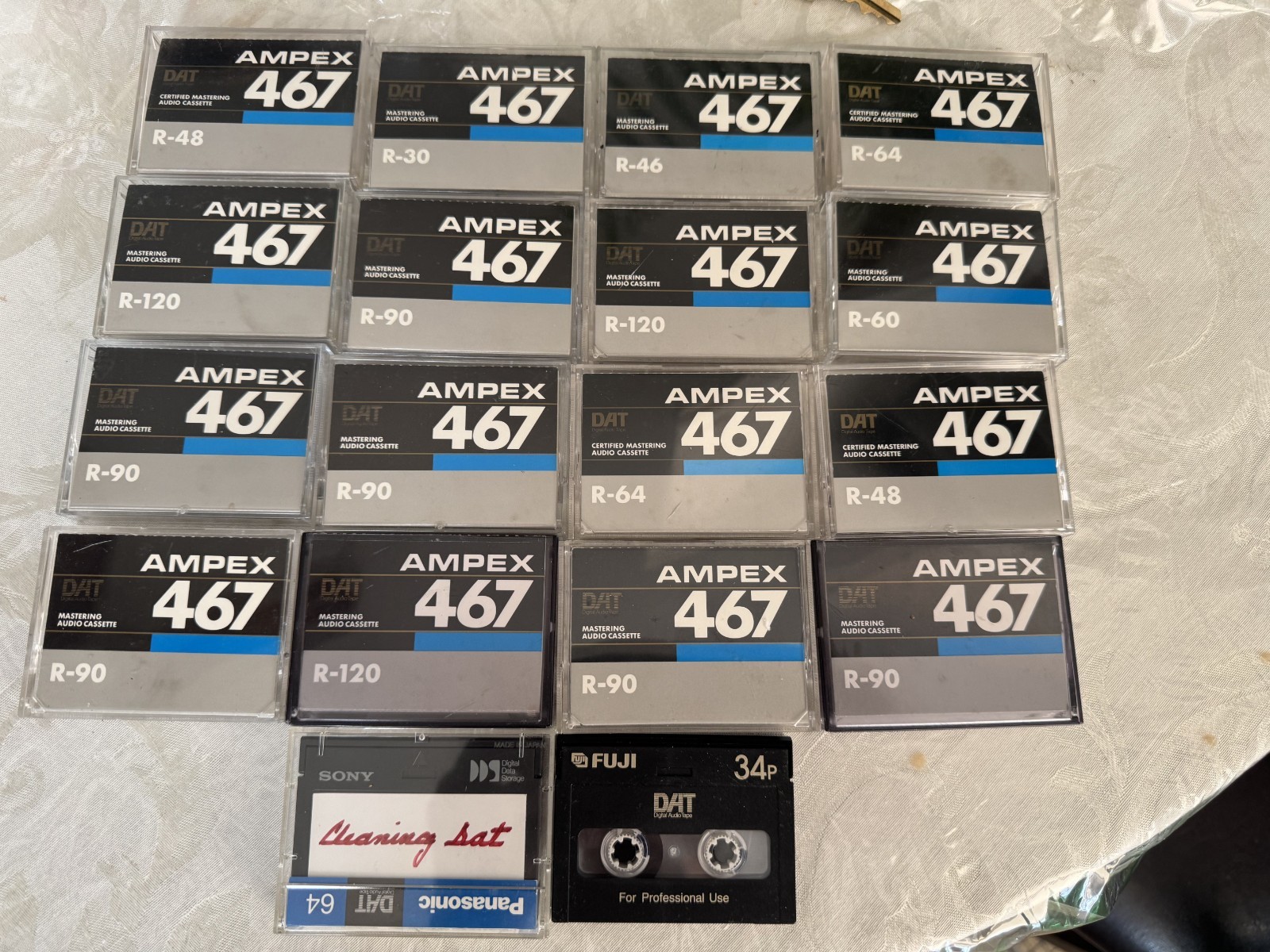 16 AMPEX (EMPTY CASE ) ONE CLEANER DAT TAPE ONE FUJI DAT TAPE