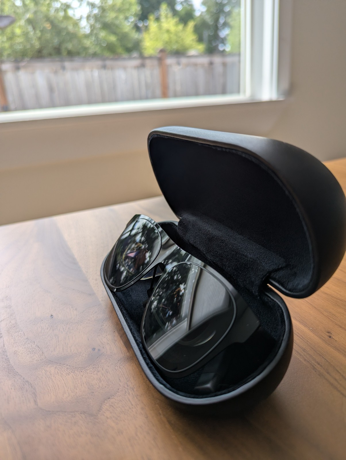 XREAL One AR Glasses & Beam Pro (256GB)