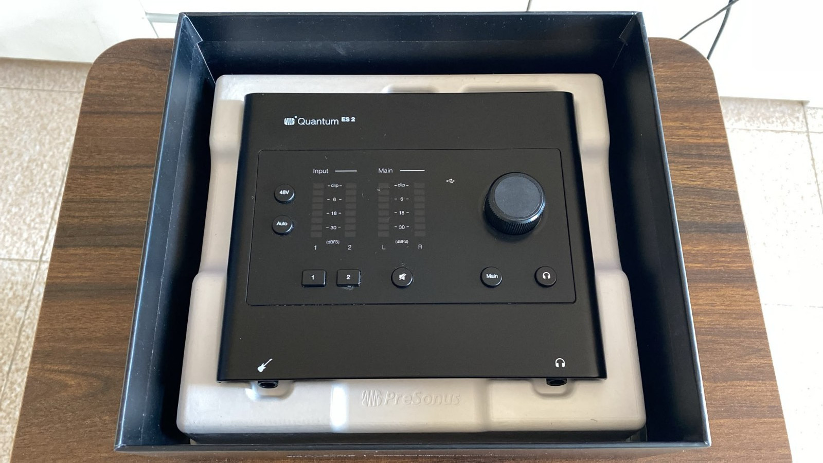 PreSonus Quantum ES 2 - USB-C 2x2 24bit/192kHz Audio Interface - Like New