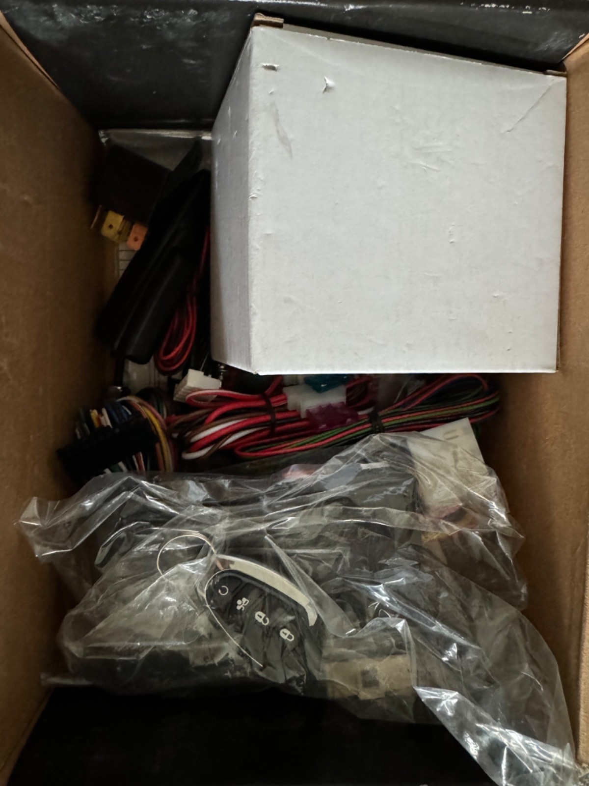 NEW Encore E9 Car Alarm Remote Start System 2 Way LCD Security System Kit NOS