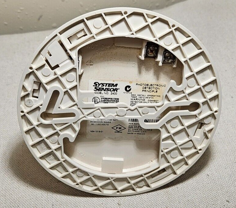 System Sensor 2400 Smoke Detector