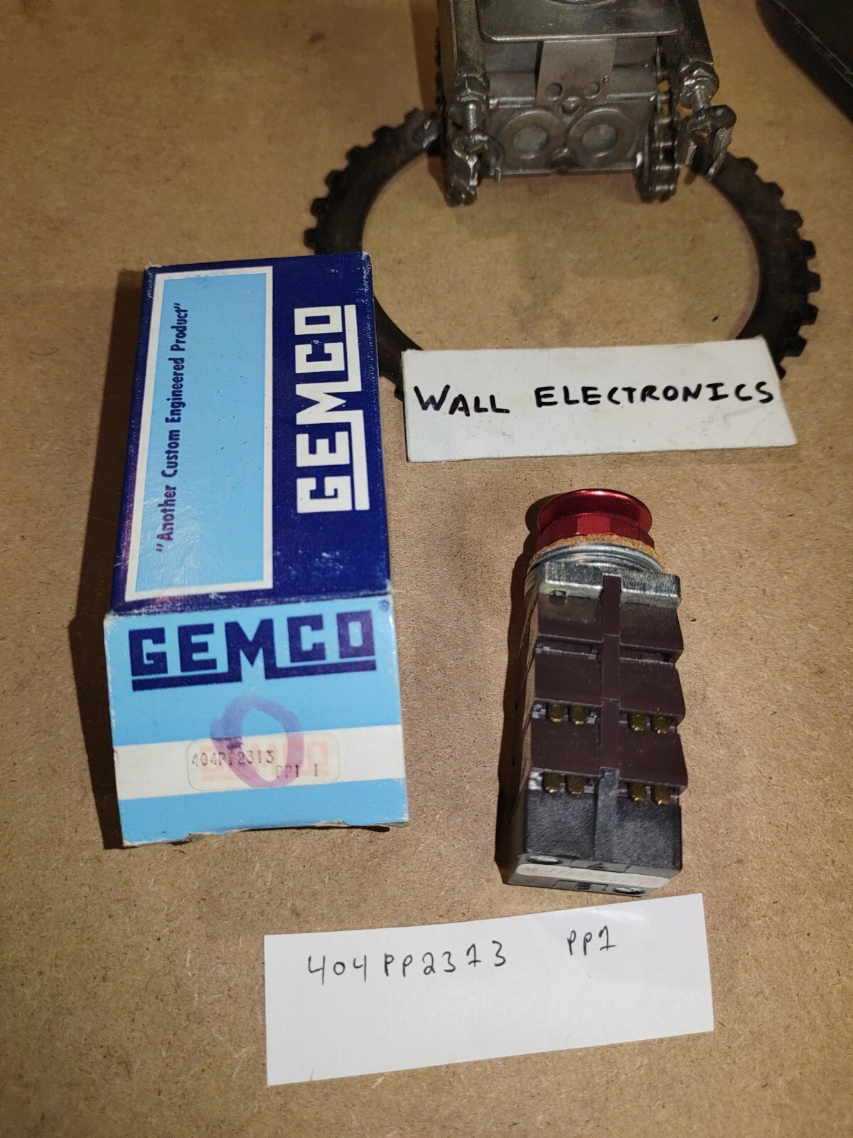Gemco 404PP2313PP1 Red Pushbutton 404PP2313