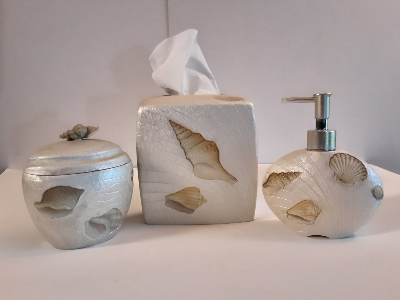 Seashell Themed Bathroom Accessory Set Tissue Cover, Soap Dispenser, Covered Jar