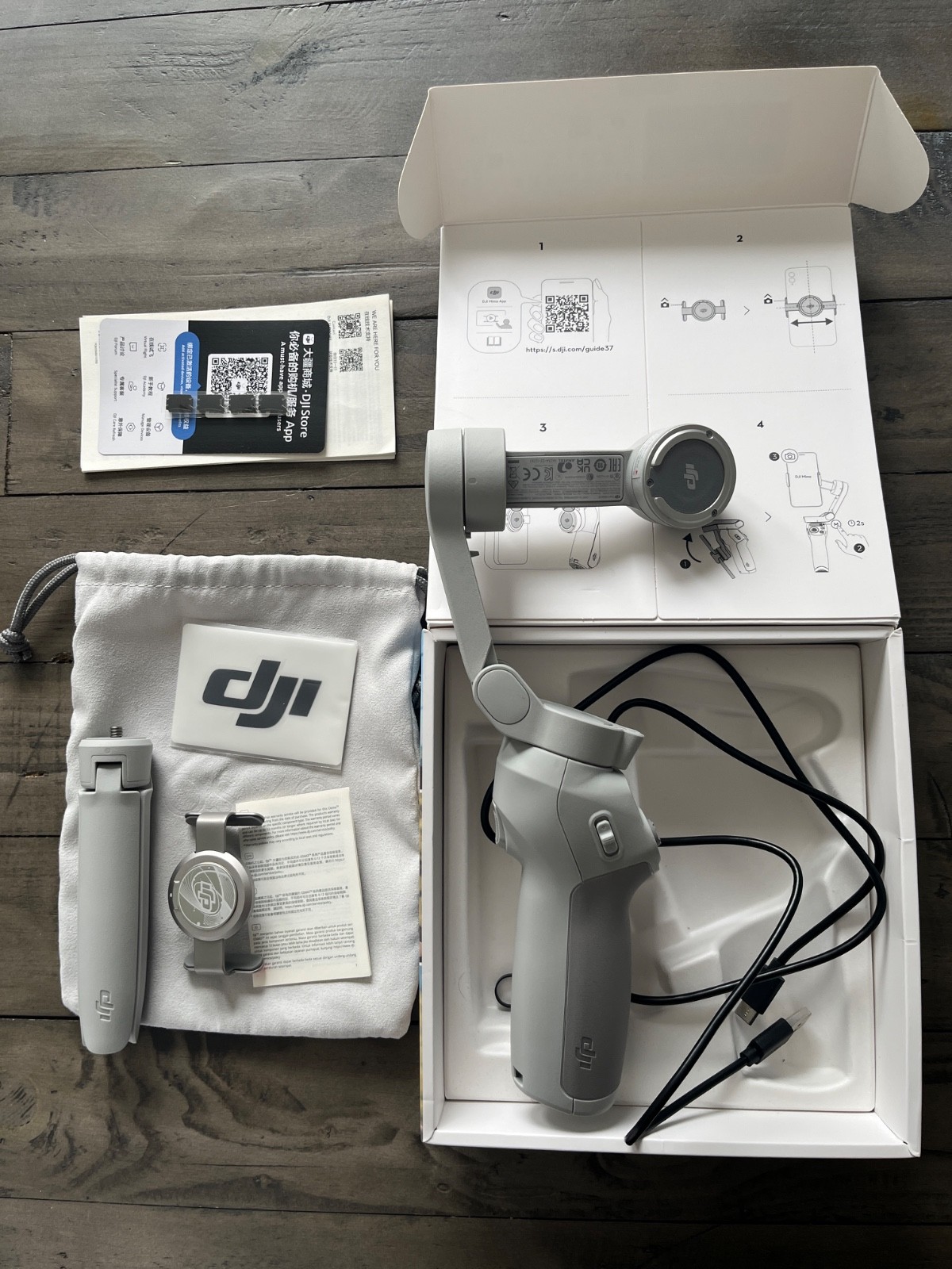 DJI Osmo Mobile SE 3-Axis Smartphone Gimbal Open Box Never Used