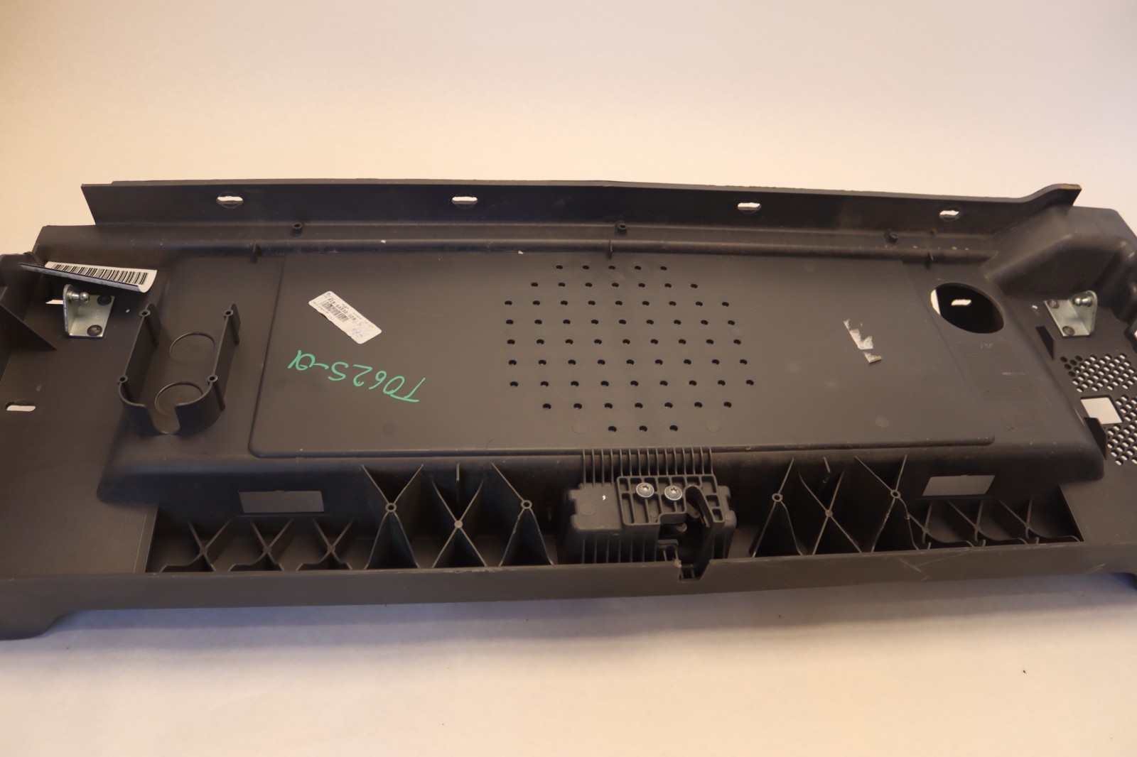 2018-2025 FREIGHTLINER CASCADIA 125 SLEEPER PARTITION LOWER BUNK PANEL OEM
