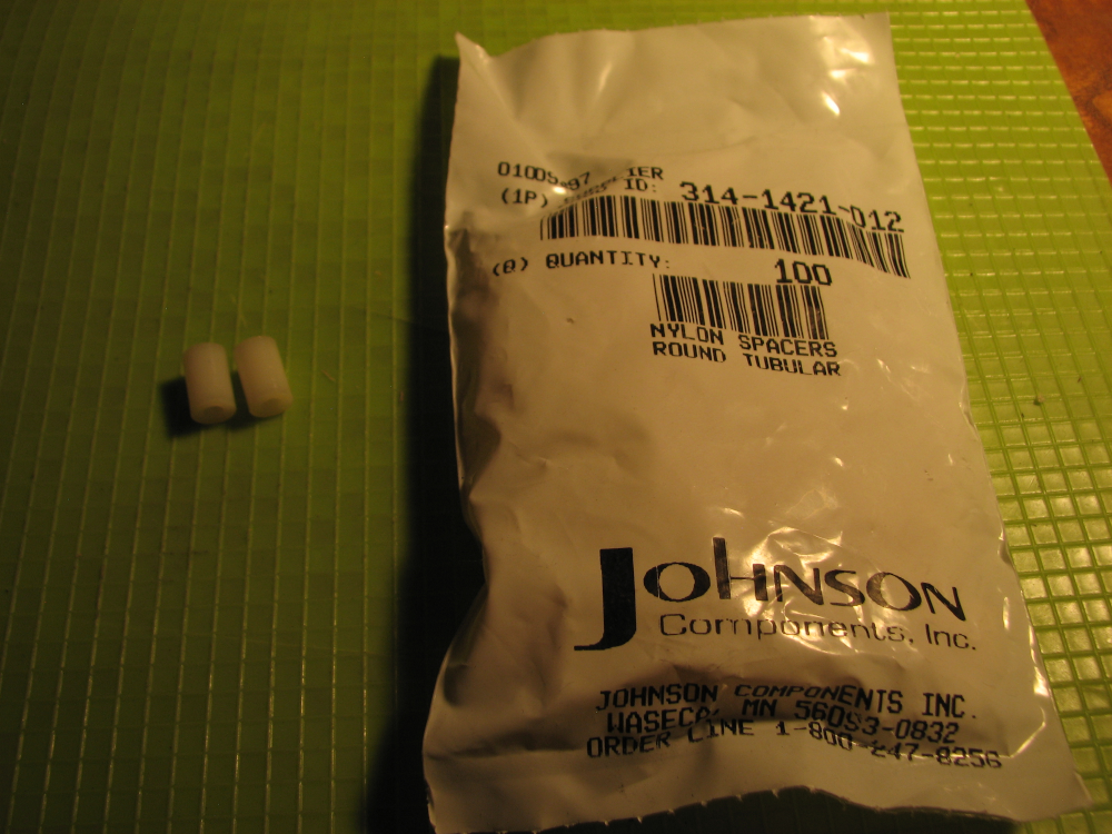 30qty Nylon Spacer 9.5mm Length 2.8mm inner diameter