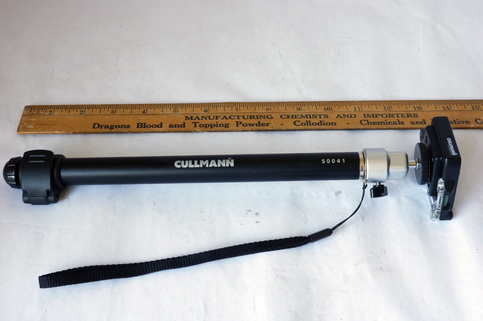 Cullmann Monofix Monopod CU 50041 with Ballhead Quick Release - Supports 5.5 lbs